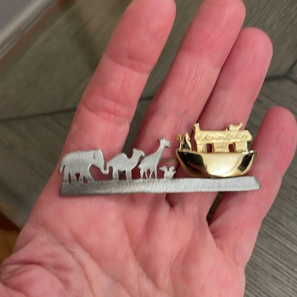 Vintage Ultra Craft Two-tone Noah’s Ark Pin